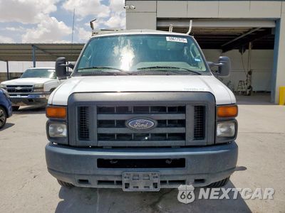 Piąte zdjęcie samochodu w środku: 2012 FORD ECONOLINE E250 VAN VIN:1FTNE2EW2CDB10867 - miniatura