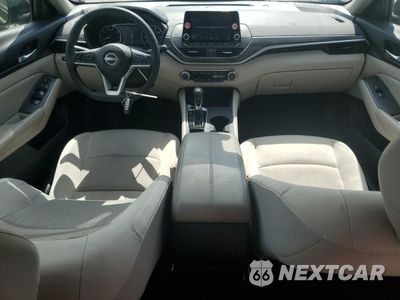 Zdjęcie 8 z 12 samochodu: 2025 NISSAN ALTIMA SV VIN:1N4BL4DV7SN329223 - miniatura