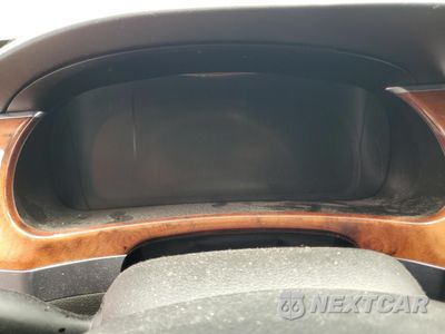 Zdjęcie 9 z 12 samochodu: 2015 HYUNDAI EQUUS SIGNATURE VIN:KMHGH4JH6FU094675 - miniatura