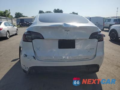 Zdjęcie 6 z 12 samochodu: 2023 TESLA MODEL Y VIN:7SAYGDEEXPA036073 - miniatura