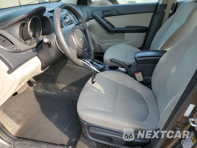 Zdjęcie 7 z 14 samochodu: 2010 KIA FORTE EX VIN:KNAFU4A20A5275276 - miniatura
