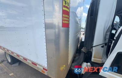 Zdjęcie 6 z 10 samochodu: 2020 ISUZU NPR VIN:54DB4W1B1LS801170 - miniatura