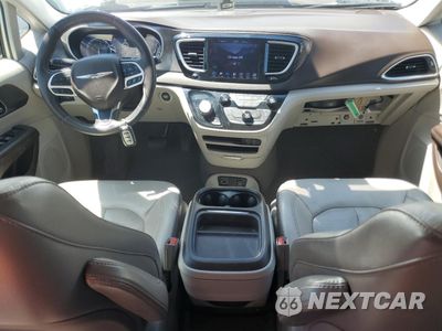 Zdjęcie 8 z 12 samochodu: 2018 CHRYSLER PACIFICA TOURING L VIN:2C4RC1BG3JR106335 - miniatura