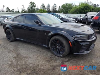 Czwarte zdjęcie samochodu z boku: 2021 DODGE CHARGER SRT HELLCAT VIN:2C3CDXL93MH660916 - miniatura
