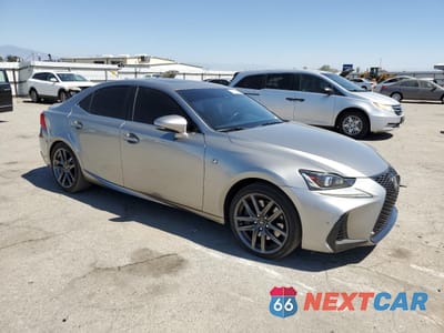 Czwarte zdjęcie samochodu z boku: 2018 LEXUS IS 300 VIN:JTHBA1D29J5074222 - miniatura