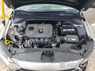 Zdjęcie 11 z 14 samochodu: 2017 HYUNDAI ELANTRA SE VIN:KMHD74LF7HU083897 - miniatura
