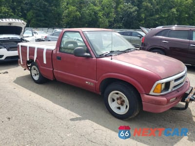 Czwarte zdjęcie samochodu z boku: 1995 CHEVROLET S TRUCK S10 VIN:1GCCS1441SK262322 - miniatura