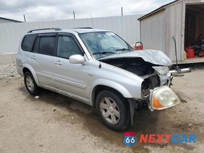 Czwarte zdjęcie samochodu z boku: 2005 SUZUKI XL7 EX VIN:JS3TY92V454100042 - miniatura
