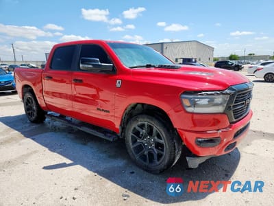 Czwarte zdjęcie samochodu z boku: 2024 RAM 1500 LARAMIE VIN:1C6SRFJT5RN234541 - miniatura