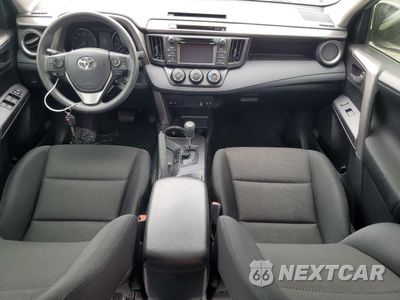 Zdjęcie 8 z 16 samochodu: 2018 TOYOTA RAV4 LE VIN:JTMZFREV1JJ191857 - miniatura