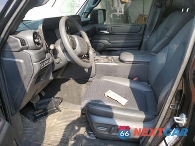 Zdjęcie 7 z 12 samochodu: 2025 TOYOTA LAND CRUISER BASE VIN:JTEABFAJ1S5009994 - miniatura