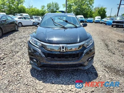 Piąte zdjęcie samochodu w środku: 2019 HONDA HR-V SPORT VIN:3CZRU6H16KG732153 - miniatura