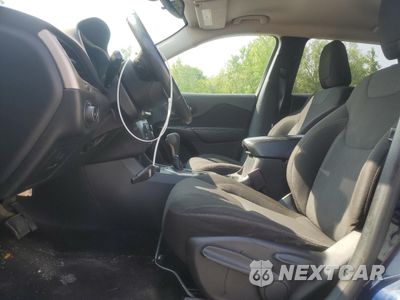 Zdjęcie 7 z 15 samochodu: 2015 JEEP CHEROKEE LATITUDE VIN:1C4PJMCB0FW504943 - miniatura