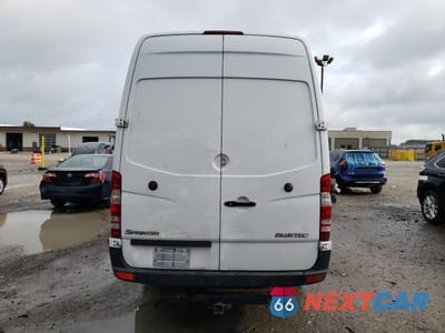 Zdjęcie 6 z 13 samochodu: 2013 MERCEDES-BENZ SPRINTER 2500 VIN:WD3PE8CC8D5745845 - miniatura