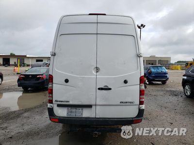 Zdjęcie 6 z 13 samochodu: 2013 MERCEDES-BENZ SPRINTER 2500 VIN:WD3PE8CC8D5745845 - miniatura