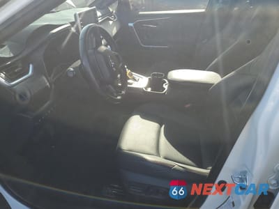Zdjęcie 7 z 14 samochodu: 2021 TOYOTA RAV4 PRIME XSE VIN:JTMFB3FV6MD070819 - miniatura