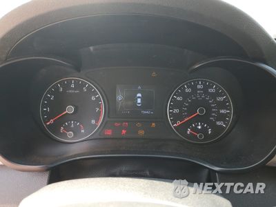 Zdjęcie 9 z 12 samochodu: 2016 KIA OPTIMA LX VIN:5XXGT4L39GG045353 - miniatura