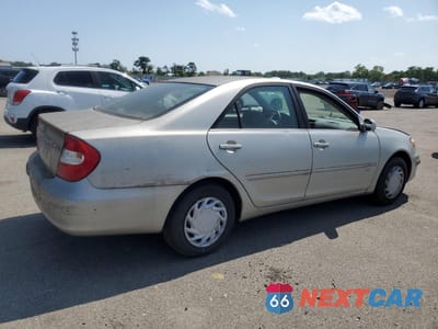 Trzecie zdjęcie samochodu z tyłu: 2003 TOYOTA CAMRY LE VIN:4T1BE32K23U131014 - miniatura