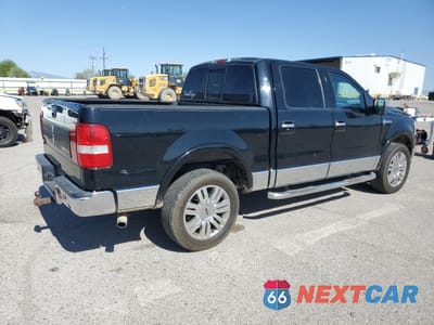 Trzecie zdjęcie samochodu z tyłu: 2006 LINCOLN MARK LT VIN:5LTPW185X6FJ20507 - miniatura