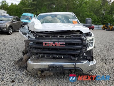 Piąte zdjęcie samochodu w środku: 2020 GMC SIERRA K1500 VIN:3GTN9AEF2LG248815 - miniatura