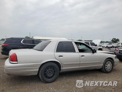 Trzecie zdjęcie samochodu z tyłu: 2011 FORD CROWN VICTORIA POLICE INTERCEPTOR VIN:2FABP7BV7BX172574 - miniatura