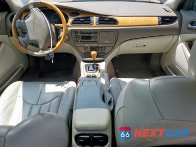 Zdjęcie 8 z 14 samochodu: 2001 JAGUAR S-TYPE VIN:SAJDA01D71GL79234 - miniatura