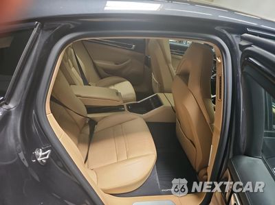 Zdjęcie 6 z 11 samochodu: 2018 PORSCHE PANAMERA 4 VIN:WPA0AA2A73JL10427 - miniatura