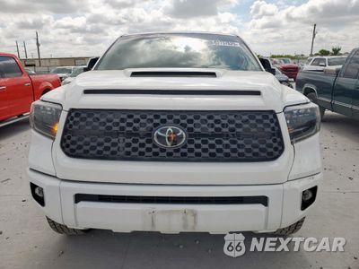 Piąte zdjęcie samochodu w środku: 2021 TOYOTA TUNDRA CREWMAX SR5 VIN:5TFEY5F1XMX283077 - miniatura