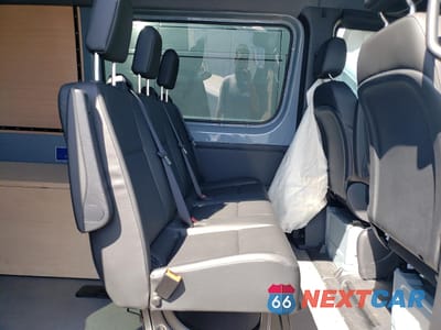 Zdjęcie 11 z 14 samochodu: 2024 MERCEDES-BENZ SPRINTER 2500 VIN:W1W4NBHY1RP662364 - miniatura