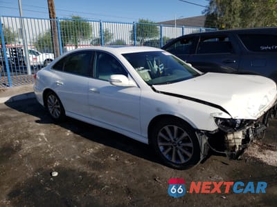 Czwarte zdjęcie samochodu z boku: 2011 HYUNDAI AZERA GLS VIN:KMHFC4DF9BA559594 - miniatura