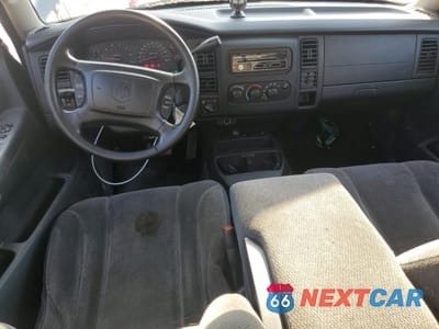 Zdjęcie 8 z 14 samochodu: 2003 DODGE DAKOTA QUAD SLT VIN:1D7HG48NX3S239673 - miniatura