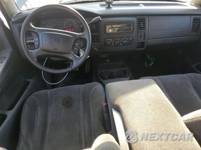 Zdjęcie 8 z 14 samochodu: 2003 DODGE DAKOTA QUAD SLT VIN:1D7HG48NX3S239673 - miniatura