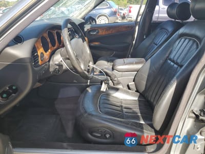 Zdjęcie 7 z 13 samochodu: 2003 JAGUAR XJ8 VIN:SAJDA14C33LF57646 - miniatura