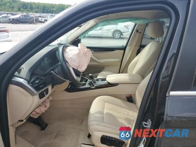 Zdjęcie 7 z 13 samochodu: 2015 BMW X5 XDRIVE35I VIN:5UXKR0C51F0K69802 - miniatura