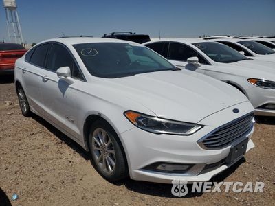 Czwarte zdjęcie samochodu z boku: 2017 FORD FUSION SE HYBRID VIN:3FA6P0LU7HR409134 - miniatura