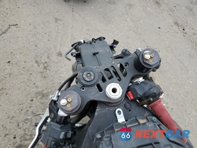 Zdjęcie 7 z 8 samochodu: 2021 YAMAHA YZFR1 VIN:JYARN66E6MA001244 - miniatura