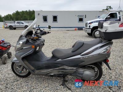 Trzecie zdjęcie samochodu z tyłu: 2011 SUZUKI AN400 A VIN:JS1CK44B4B2100100 - miniatura