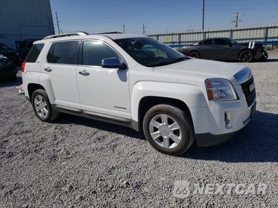 Czwarte zdjęcie samochodu z boku: 2013 GMC TERRAIN SLT VIN:2GKFLVE30D6273149 - miniatura