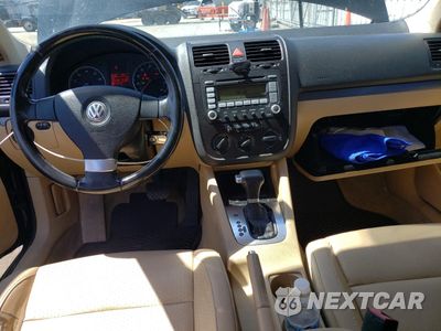 Zdjęcie 8 z 12 samochodu: 2008 VOLKSWAGEN JETTA SE VIN:3VWRZ71K28M077657 - miniatura
