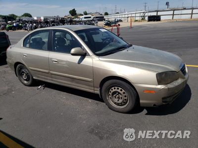 Czwarte zdjęcie samochodu z boku: 2005 HYUNDAI ELANTRA GLS VIN:KMHDN46D35U149616 - miniatura