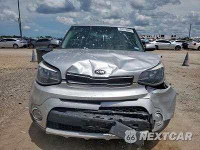 Piąte zdjęcie samochodu w środku: 2019 KIA SOUL + VIN:KNDJP3A50K7668550 - miniatura