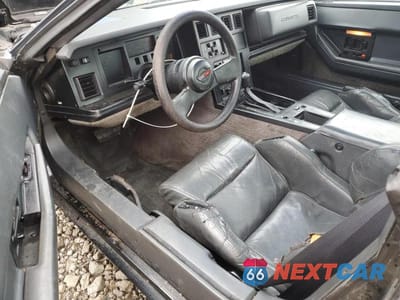 Zdjęcie 8 z 12 samochodu: 1986 CHEVROLET CORVETTE VIN:1G1YY0786G5105915 - miniatura