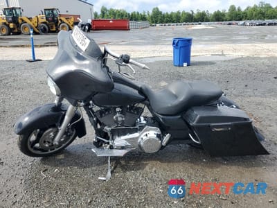 Trzecie zdjęcie samochodu z tyłu: 2011 HARLEY-DAVIDSON FLHX VIN:1HD1KBM17BB636403 - miniatura