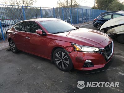 Czwarte zdjęcie samochodu z boku: 2019 NISSAN ALTIMA SL VIN:1N4BL4EV3KC126629 - miniatura