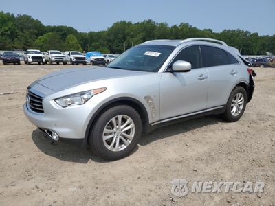 2015 INFINITI QX70 JN8CS1MU1FM380403 - główne zdjęcie licytacji z USA - miniatura