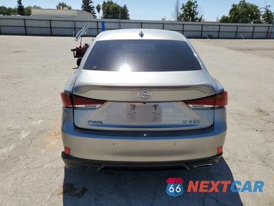 Zdjęcie 6 z 13 samochodu: 2018 LEXUS IS 300 VIN:JTHBA1D29J5074222 - miniatura