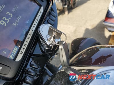 Zdjęcie 8 z 10 samochodu: 2018 HARLEY-DAVIDSON FLHTK ULTRA LIMITED VIN:1HD1KED12JB605950 - miniatura