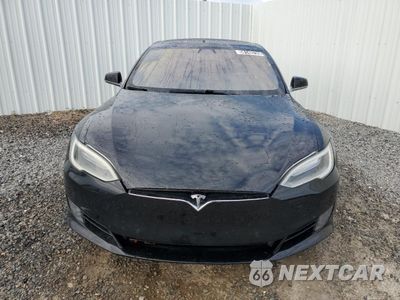 Piąte zdjęcie samochodu w środku: 2017 TESLA MODEL S VIN:5YJSA1E2XHF192658 - miniatura