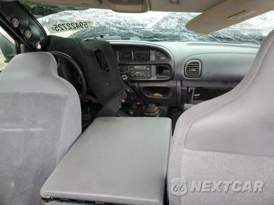 Zdjęcie 8 z 13 samochodu: 2000 DODGE RAM 3500 VIN:3B7MF3664YM222806 - miniatura
