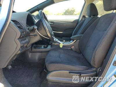 Zdjęcie 7 z 12 samochodu: 2013 NISSAN LEAF S VIN:1N4AZ0CP9DC405917 - miniatura